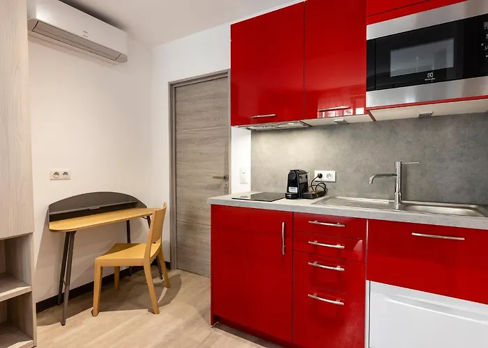 French Riviera Confidential Centre Les Pins Proche Des Plages