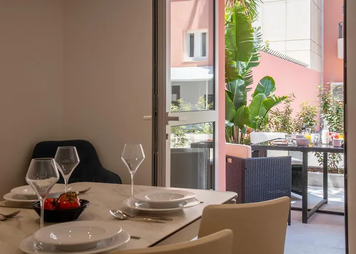 French Riviera Confidential Centre Les Pins Proche Des Plages Apartment Juan-les-Pins