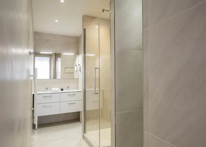 French Riviera Confidential Centre Les Pins Proche Des Plages *